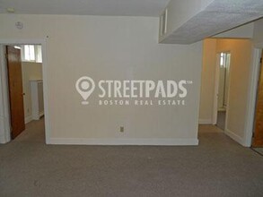 86 Maple St in Malden, MA - Building Photo - Building Photo