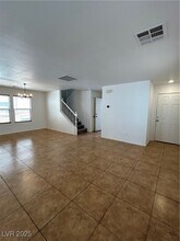 6581 Sunset Pines St in Las Vegas, NV - Building Photo - Building Photo