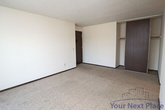 200 5th Ave N-Unit -207 in St. Cloud, MN - Building Photo - Building Photo