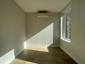 727 DeKalb Ave in Brooklyn, NY - Building Photo - Building Photo