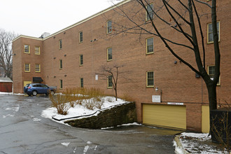 425 N Neville St in Pittsburgh, PA - Building Photo - Building Photo