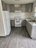 3332 SE 157th Ave in Portland, OR - Building Photo