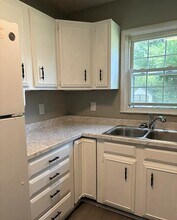 323 Monohan Dr in Louisville, KY - Building Photo - Building Photo