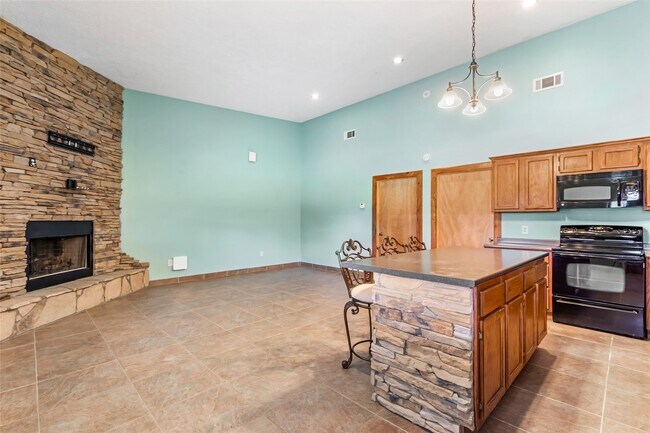 4161 FM 2666 in Shepherd, TX - Foto de edificio - Building Photo