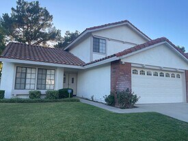 2215 Lobelia Ave in Upland, CA - Building Photo