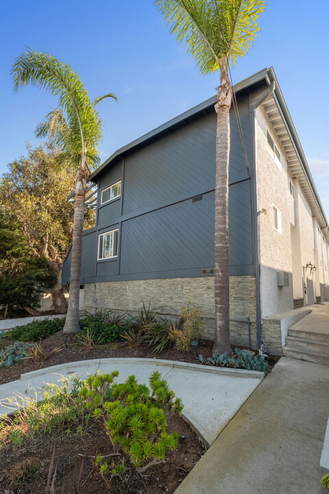 1440 12th St, Unit unit1 in Manhattan Beach, CA - Building Photo