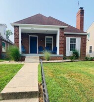 637 W 44th St in Indianapolis, IN - Building Photo