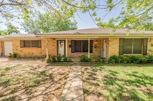 5101 Locke Ave in Fort Worth, TX - Building Photo