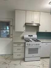 3731 Lewis Ave in Long Beach, CA - Foto de edificio - Building Photo