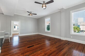 405 24th St in Galveston, TX - Foto de edificio - Building Photo