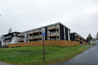 The Drexel Des Moines in Des Moines, WA - Foto de edificio - Building Photo