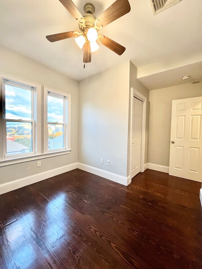 180 Hillside St, Unit Unit 3 in Boston, MA - Building Photo - Building Photo