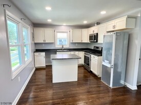 212 Mountain Ave, Unit #2 in Bound Brook, NJ - Building Photo