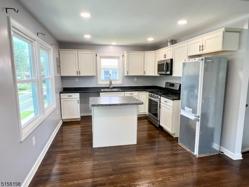 212 Mountain Ave, Unit #2 in Bound Brook, NJ - Building Photo
