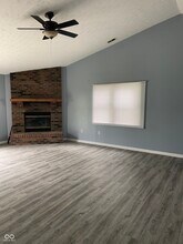6268 Glenshire Ln in Indianapolis, IN - Building Photo - Building Photo