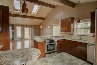 201 Craig Dr in Blacksburg, VA - Building Photo - Building Photo