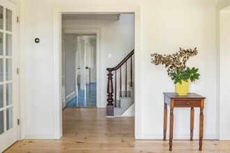 108 Wey Rd in Rhinebeck, NY - Building Photo - Building Photo