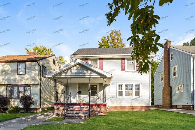 property at 1071 Selwyn Rd