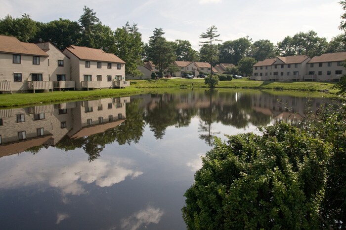 Nashua Investors in Nashua, NH - Foto de edificio