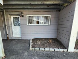 4 Union Ave, Unit 8 in Norwalk, CT - Building Photo