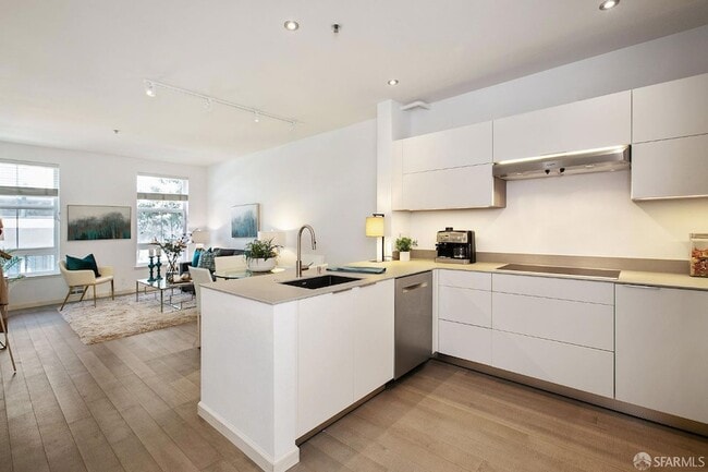 821 Folsom St in San Francisco, CA - Building Photo - Building Photo