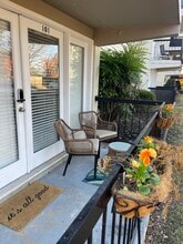 2749 Sullins St, Unit A101 in Knoxville, TN - Building Photo - Building Photo