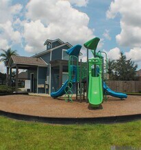 17609 Eagles Perch Dr in Prairieville, LA - Building Photo - Building Photo