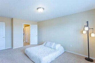 1033 Heather Dr in Roswell, NM - Building Photo - Building Photo