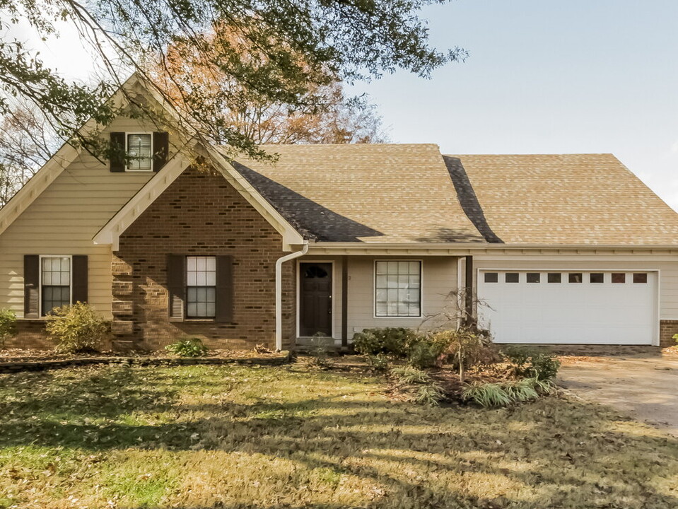953 Lycomedes Cove in Memphis, TN - Building Photo