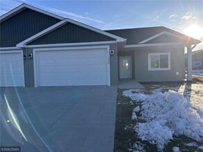 1206 Poppy Ct in New Richmond, WI - Foto de edificio - Building Photo