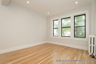 12 Elko St, Unit 4 in Boston, MA - Building Photo - Building Photo