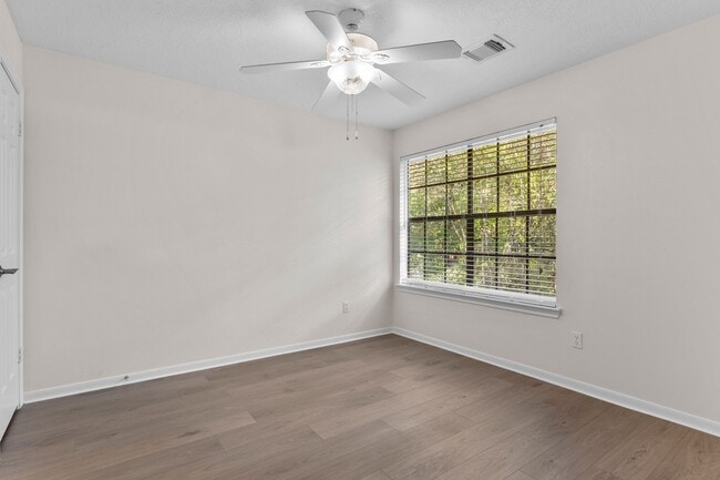 property at 35 Amber Sky Pl