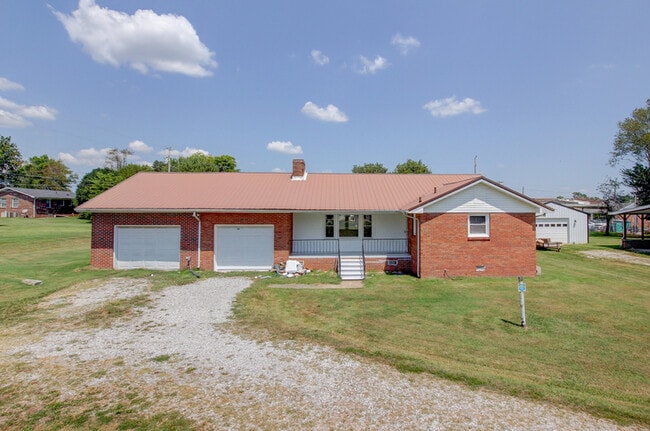 property at 104 W McReynolds Dr
