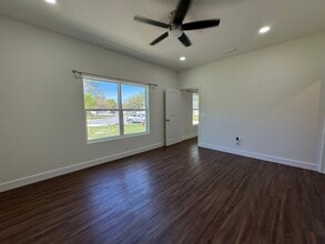 207 SW Rose Pointe Pl in Lake City, FL - Building Photo - Building Photo