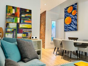 5 Bisley St in Toronto, ON - Building Photo - Building Photo