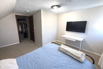 532 Park Ave in Centereach, NY - Building Photo - Building Photo