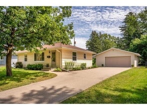4042 Oregon Ave N in Minneapolis, MN - Building Photo - Building Photo