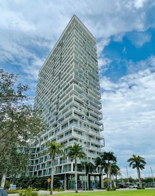 2000 Metropica Way, Unit 1203 in Sunrise, FL - Building Photo - Building Photo