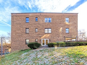 50 Long St in New Britain, CT - Building Photo - Building Photo