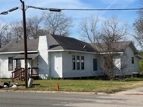 1101 N 1st St in Lufkin, TX - Building Photo - Building Photo