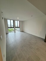 402 NE 34th St, Unit A1 Apartments