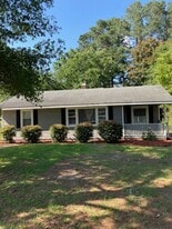 1611 E Holly St in Goldsboro, NC - Building Photo
