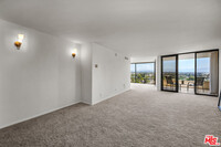 4337 Marina City Dr, Unit 643 in Marina Del Rey, CA - Building Photo - Building Photo