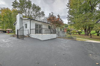 2708 Schumway Dr in Johnson City, TN - Building Photo - Building Photo
