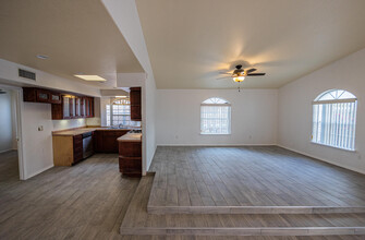 5728 Mackerel Ln in El Paso, TX - Building Photo - Building Photo