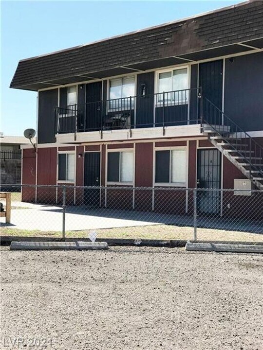 310 Eastminister Ct in Henderson, NV - Building Photo