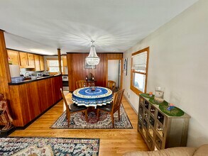 325 Kishwaukee Dr in Sycamore, IL - Building Photo - Building Photo