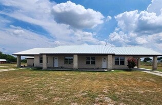 252 Private Rd 4207 in Decatur, TX - Building Photo