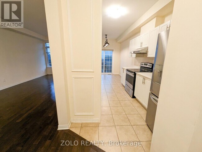 113 Lochnaw Private in Ottawa, ON - Building Photo - Building Photo