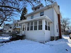 1107 E Ganson St in Jackson, MI - Building Photo